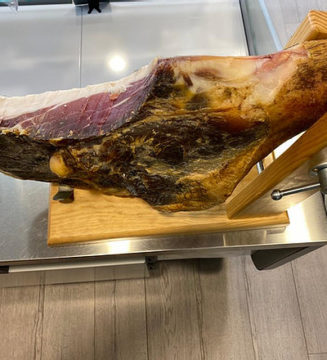 Jambon-sec-de-corse-prisuttu