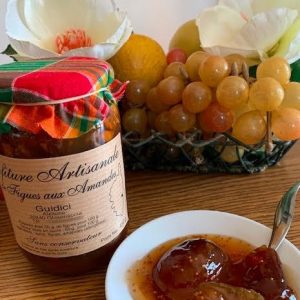 Confiture-artisanale-de-figue-aux-amandes