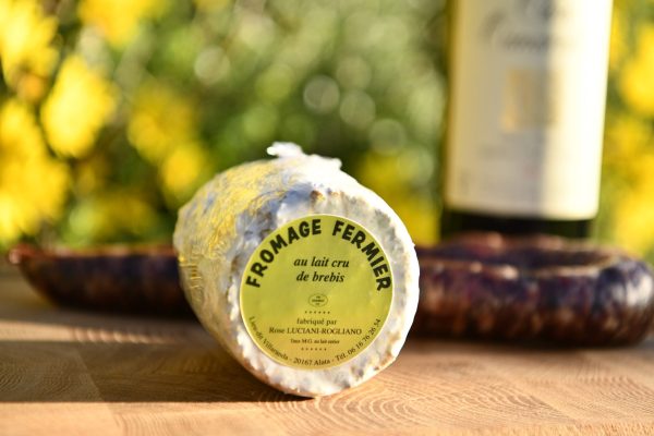 Tomme de brebis corse chez Tiramiland Tomme-de-brebis- corse-au-lait-cru