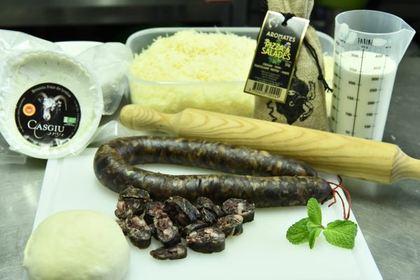 aromates corse pour salade et pizza au figatelli aromates-corse-pour-salade-et-pizza-au-figatelli