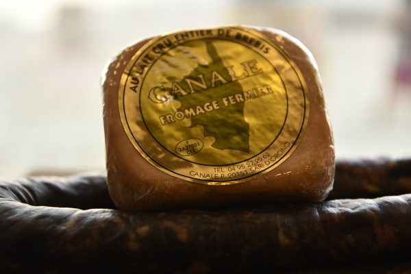 fromage-corse-de-brebis-canale