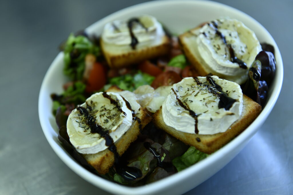 salade-de-chèvre-chaud-cuisine-corse