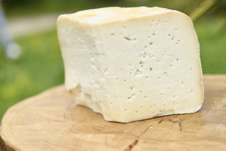 Tomme-de-chevre-fermiereLazzarini