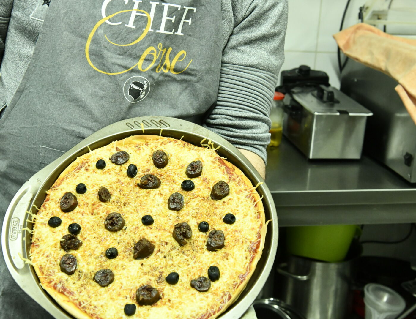 Pizza figatelli : la recette corse pour 4 personnes