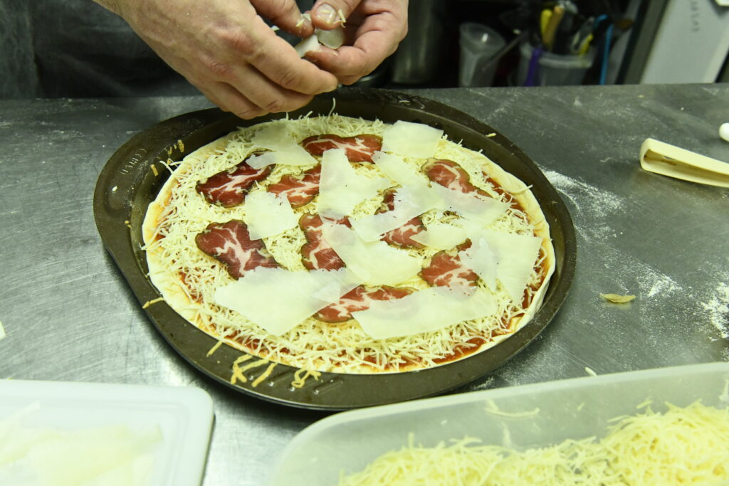 Visuel de la pizza à la coppa