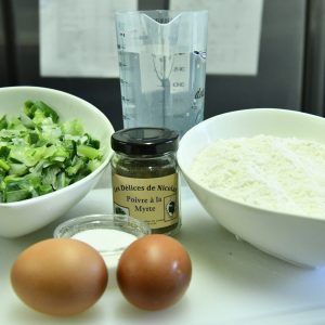 Poivre-à-la-myrte-et-beignets-de-poireaux