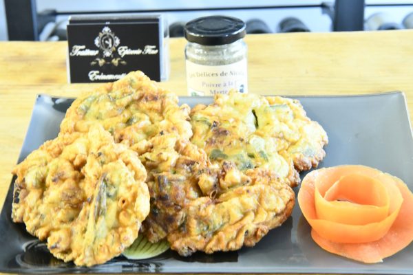 Poivre à la myrte dans beignets de poireaux Poivre-à-la-myrte-dans-beignets-de-poireaux