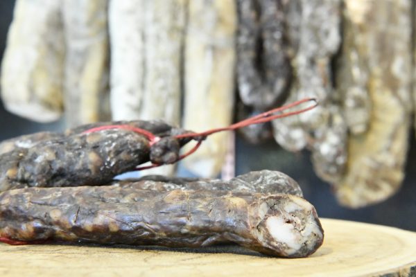 les-figatelli-secs-pour-l'apéritif