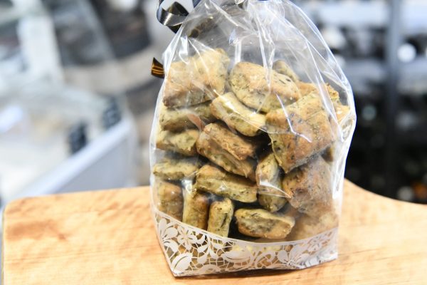 Un biscuit corse appelé cucciole aux herbes du maquis Un-biscuit-corse-appelé cucciole-aux-herbes-du-maquis