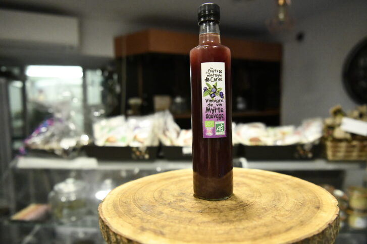 vinaigre-de-myrte-corse-sauvage