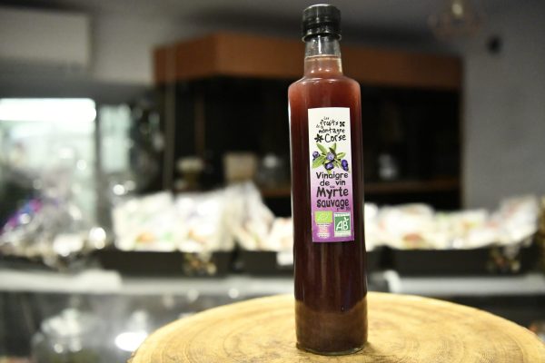 vinaigre de vin au myrte sauvage vinaigre-de-vin-au- myrte-sauvage