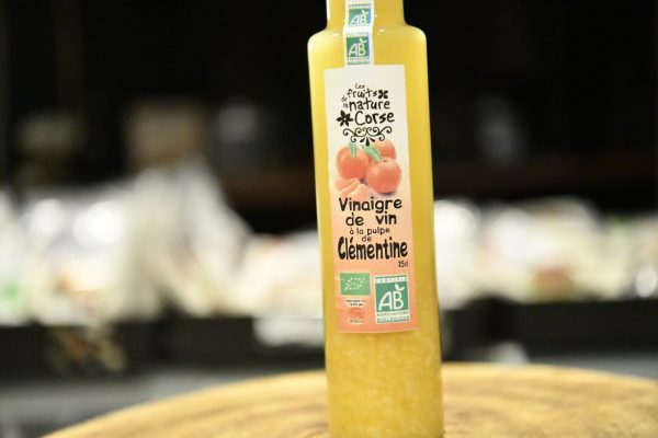 vinaigre de vin à la clementine vinaigre-de-vin-à-la-clementine
