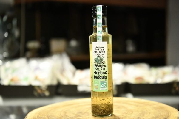 vinaigre herbe du maquis en bouteille de 25cl vinaigre-herbe-du-maquis-en-bouteille- de-25cl