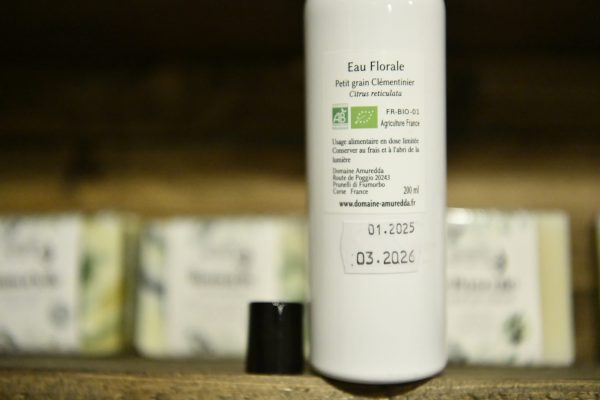 caractéristiques de l'eau florale petit grain clémentinier caractéristiques-de-l-eau-florale-petit-grain-clémentinier