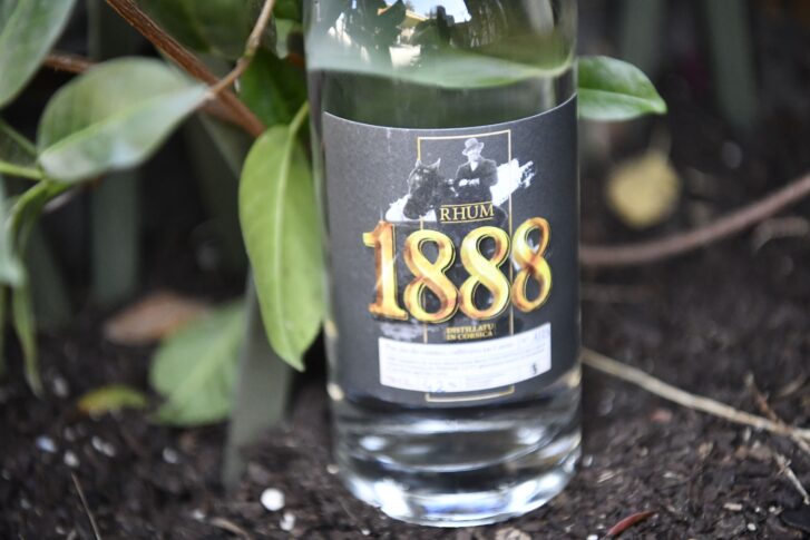 un-rhum-corse-1888-blanc