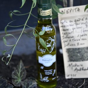 huile-d-olive-et-nepita-infusée