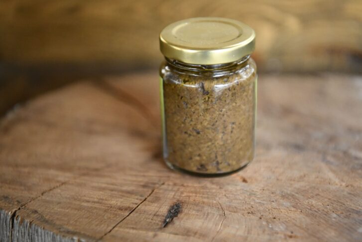 pot-de-caviar-d'olive-corse