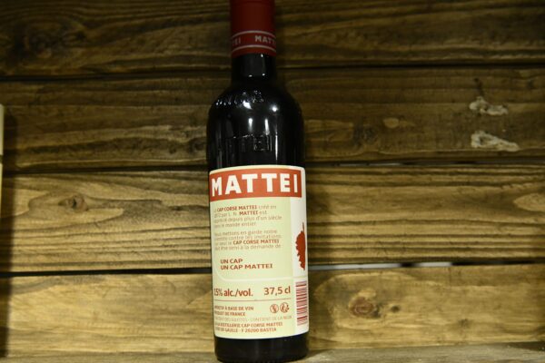bouteille-de-cap-corse- rouge-mattei
