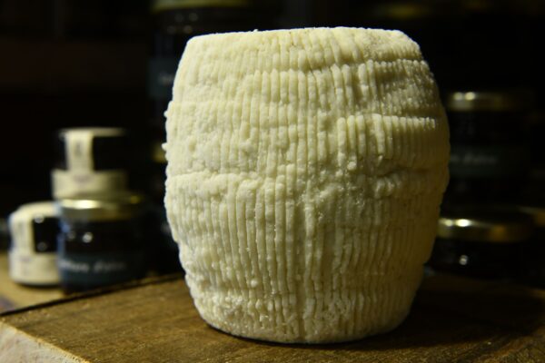 brocciu-passu-corse-de-chèvre- de-la-bergerie-campomoro